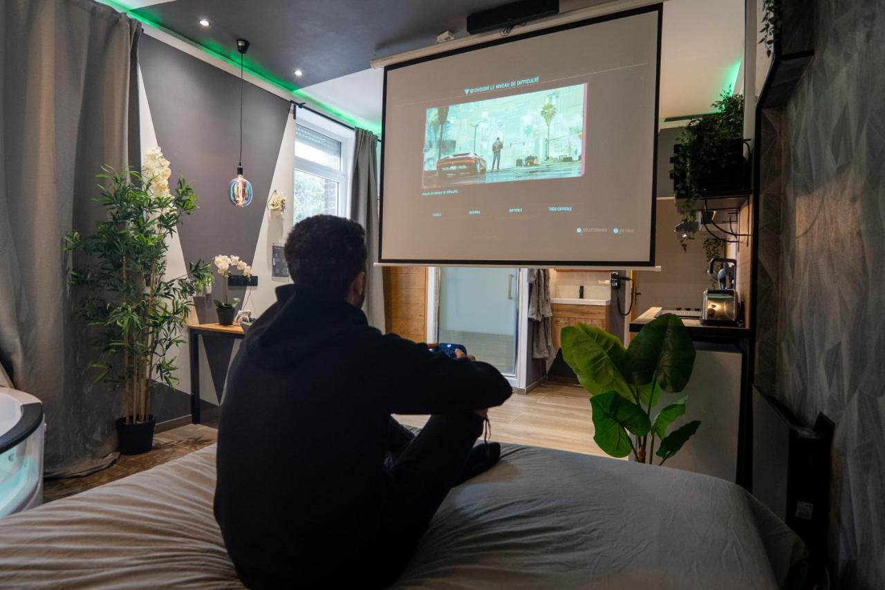 Capsule Color Deluxe Balneo I Ecran Home Cinema I Console De Jeux Trith-Saint-Leger ภายนอก รูปภาพ