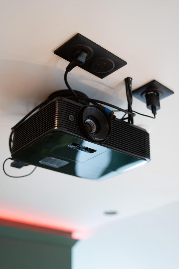 Capsule Color Deluxe Balneo I Ecran Home Cinema I Console De Jeux Trith-Saint-Leger ภายนอก รูปภาพ